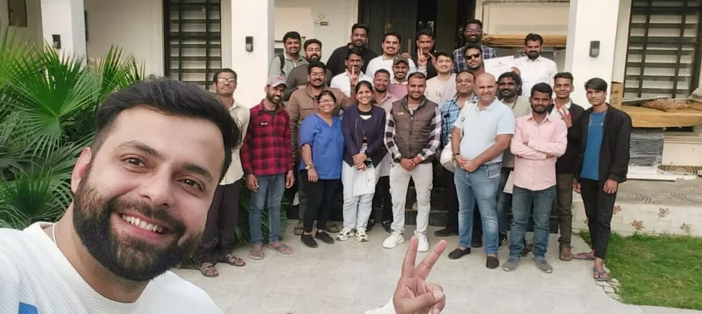 GILM student batch group photo