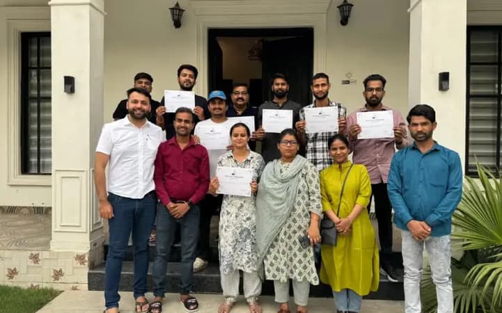 GILM student batch with certificates